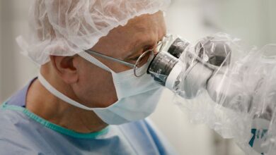 What Does a Neurosurgeon Do and When Should You See One?